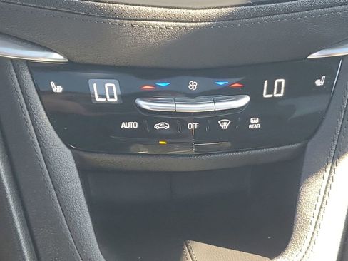 Used 2025 Cadillac XT5 Premium Luxury image 34