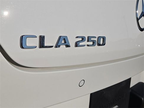 Used 2025 Mercedes-Benz CLA 250 4MATIC image 34