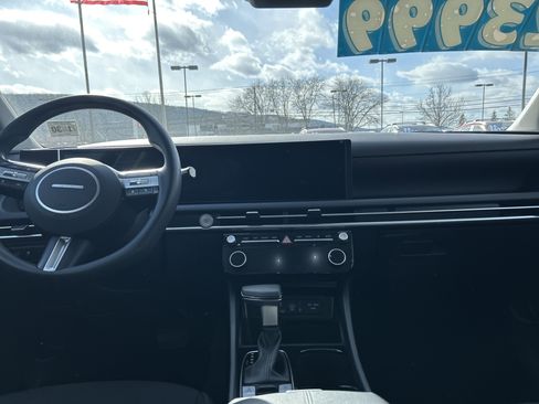 Used 2025 Hyundai Tucson SEL image 17