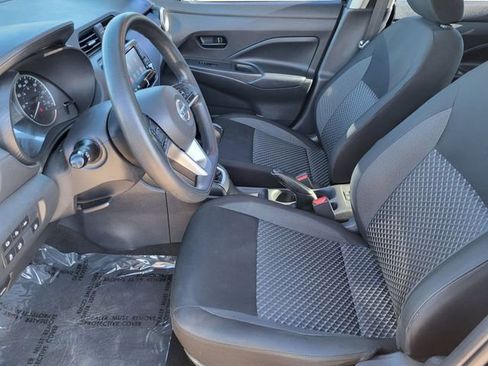 Used 2020 Nissan Versa S FWD image 11