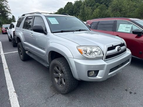 Used 2007 Toyota 4Runner Limited AWD/4WD image 1