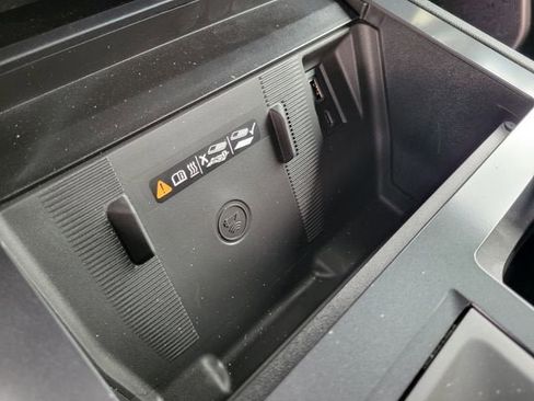New 2026 GMC Hummer EV 4x4 Crew Cab image 24