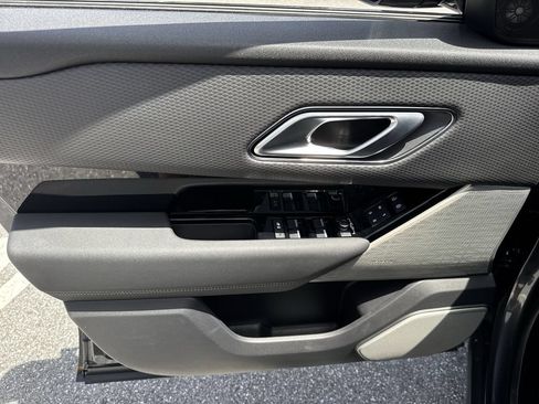 Used 2022 Land Rover Range Rover Velar R-Dynamic S AWD/4WD image 39