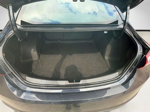 Used 2022 Chevrolet Malibu LT image 24