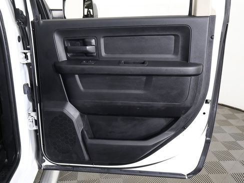 Used 2018 RAM 2500 Tradesman image 22