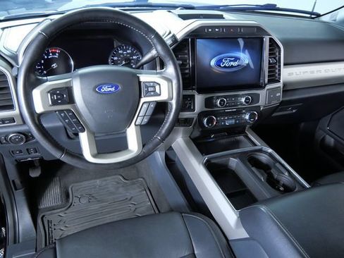 Certified 2022 Ford F250 Lariat w/ Lariat Ultimate Package AWD/4WD image 3