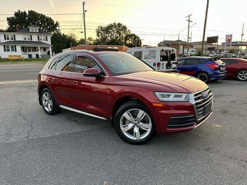 Used 2018 Audi Q5 2.0T Premium Plus w/ Premium Plus Package AWD/4WD image 2