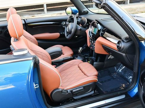 Used 2023 MINI Cooper S image 18