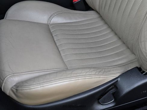 Used 2005 Ford Thunderbird RWD image 35