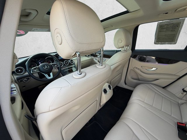 Used 2022 Mercedes-Benz GLC 300 image 17