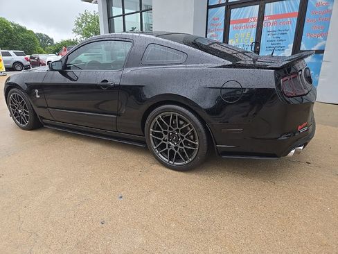 Used 2013 Ford Mustang Shelby GT500 RWD image 7