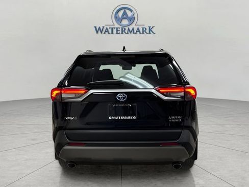 Used 2019 Toyota RAV4 Limited image 4