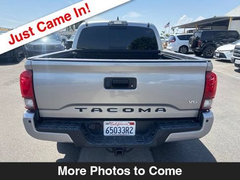 Used 2019 Toyota Tacoma TRD Sport w/ Technology Package RWD image 4