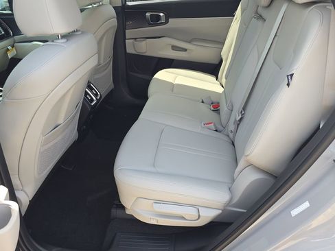 New 2026 Kia Sorento EX FWD image 17