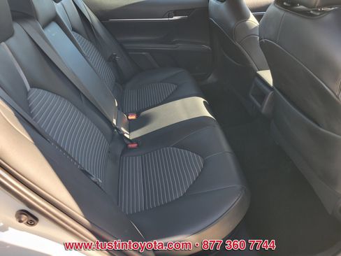 Certified 2021 Toyota Camry SE image 14