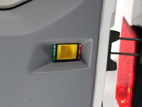 Used 2017 Ford Transit 350 XLT image 16