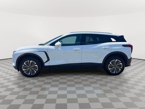 Used 2024 Chevrolet Blazer EV LT AWD/4WD image 8