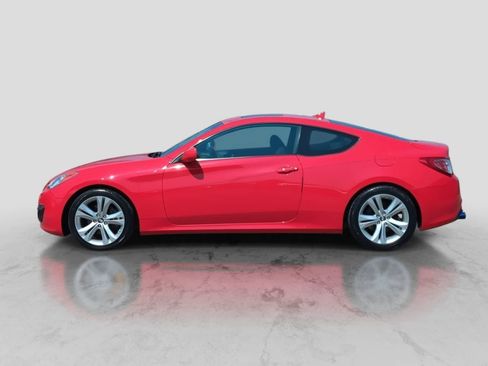 Used 2012 Hyundai Genesis 2.0T RWD image 5