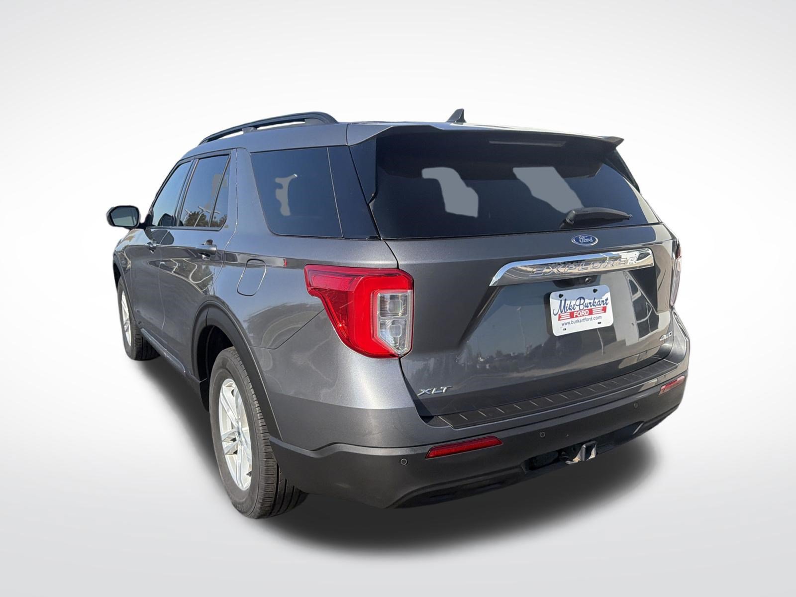 Used 2023 Ford Explorer XLT w/ Class IV Trailer Tow Package AWD/4WD image 10