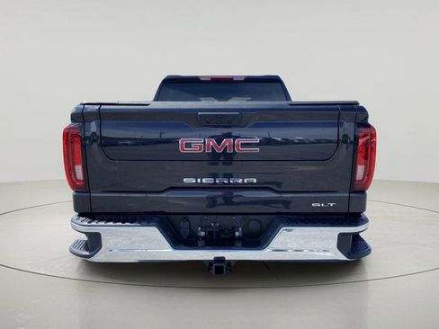 Used 2026 GMC Sierra 1500 SLT AWD/4WD image 4