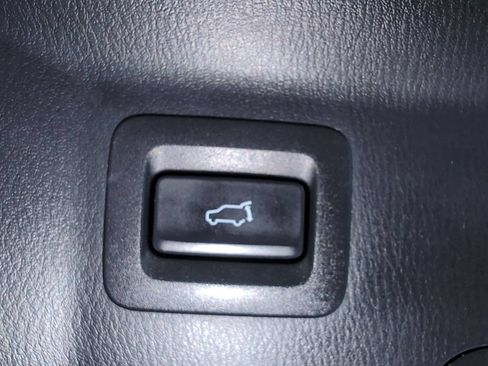 Certified 2023 MAZDA CX-9 Touring AWD/4WD image 15