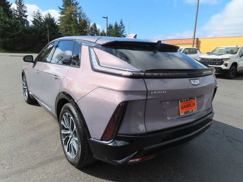 Used 2024 Cadillac Lyriq Sport RWD image 5
