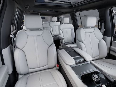 New 2026 Jeep Grand Wagoneer L 2WD w/ Premium Group I image 16