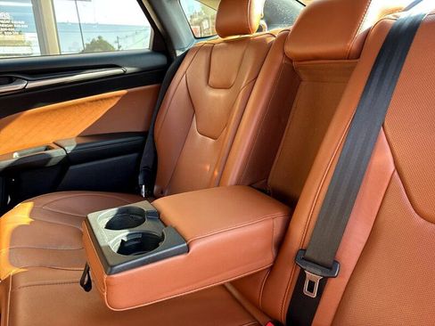 Used 2019 Ford Fusion Titanium image 21