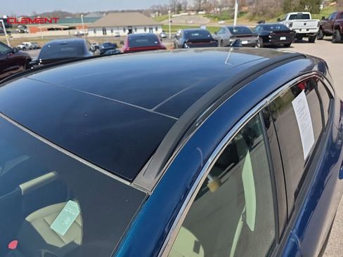 Used 2020 Ford Escape SEL image 3