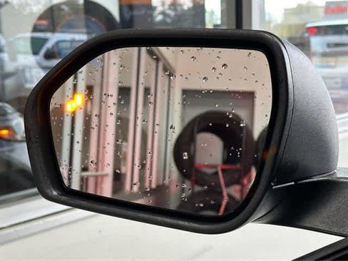 Used 2023 Ford Explorer XLT w/ Equipment Group 202A image 21