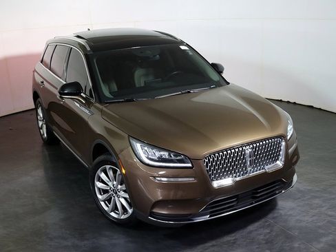 Used 2022 Lincoln Corsair AWD w/ Premium Package image 7