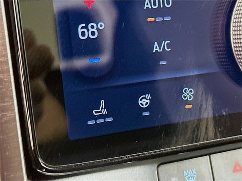 Used 2023 Ford F150 Lightning Lariat image 21