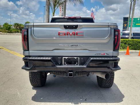 Used 2025 GMC Sierra 2500 AT4X AWD/4WD image 6