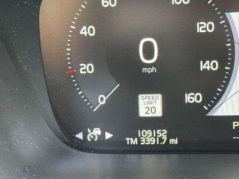 Used 2022 Volvo XC90 T6 Inscription w/ Advanced Package image 21