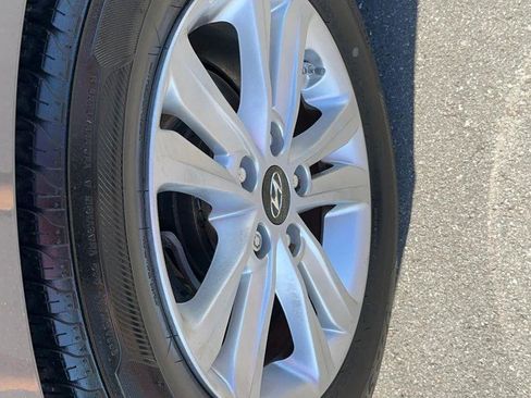 Used 2014 Hyundai Sonata GLS w/ Popular Equipment Group 2 image 9