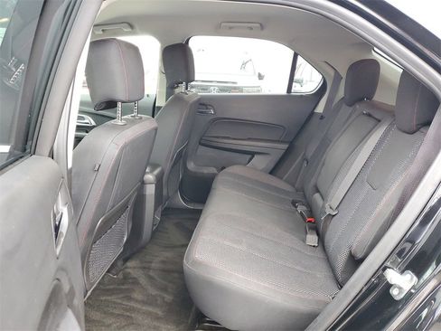 Used 2017 Chevrolet Equinox LT w/ Convenience Package image 12