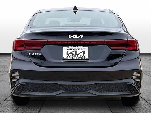 Certified 2024 Kia Forte LXS image 4