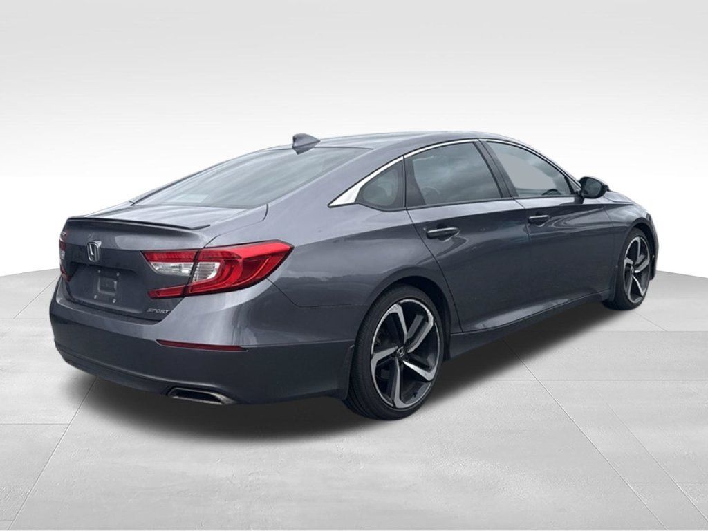 Used 2018 Honda Accord Sport image 4