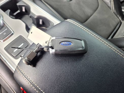 Used 2022 Ford Edge ST AWD/4WD image 33