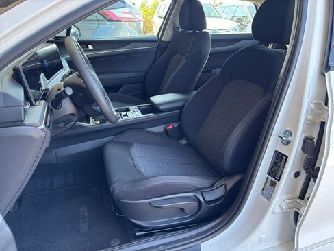Used 2025 Kia K5 LXS FWD image 36