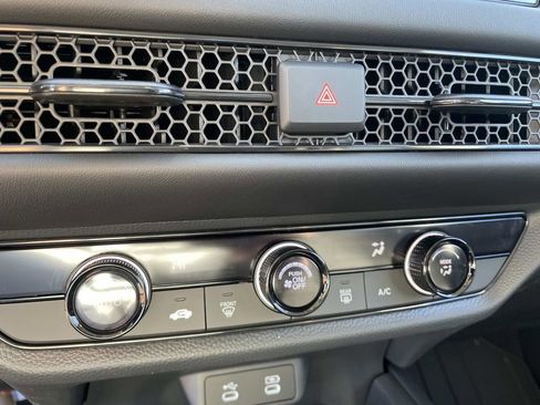 New 2026 Honda HR-V LX image 18