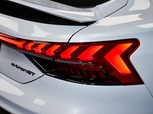 Used 2024 Audi RS e-tron GT w/ Ceramic Brake Package image 93