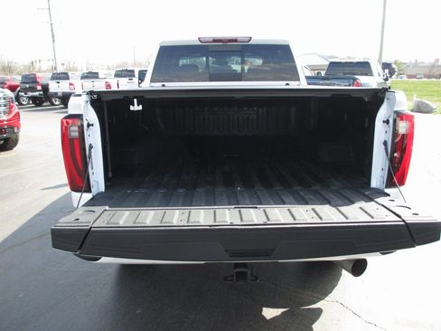 Used 2024 GMC Sierra 2500 Denali w/ Max Trailering Package image 11