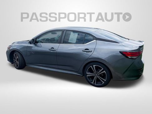 Used 2023 Nissan Sentra SR w/ SR Premium Package FWD image 3