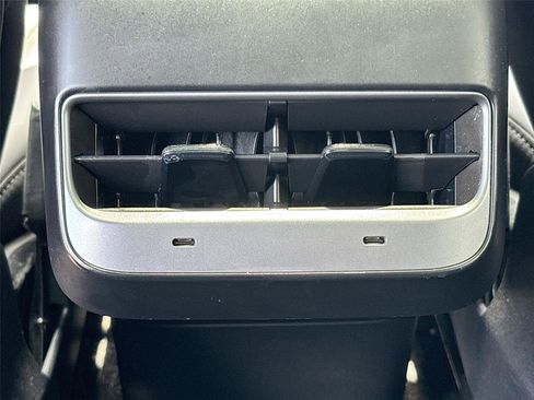 Used 2025 Tesla Model Y Long Range RWD image 25