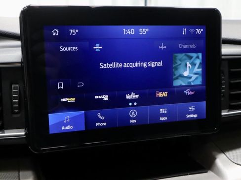Used 2023 Ford Explorer XLT w/ Equipment Group 202A AWD/4WD image 3