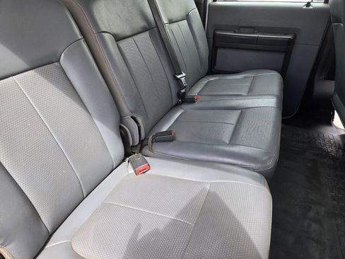 Used 2015 Ford F250 XL w/ Power Equipment Group AWD/4WD image 24