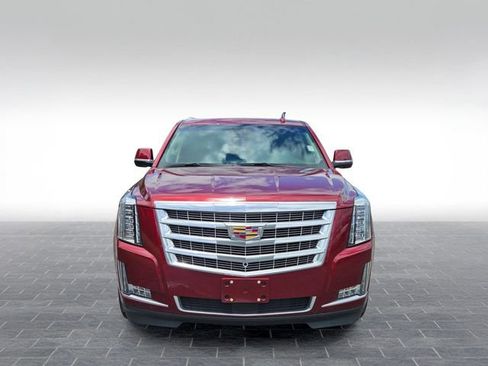 Used 2018 Cadillac Escalade Premium Luxury w/ LPO, Radiant Package AWD/4WD image 2