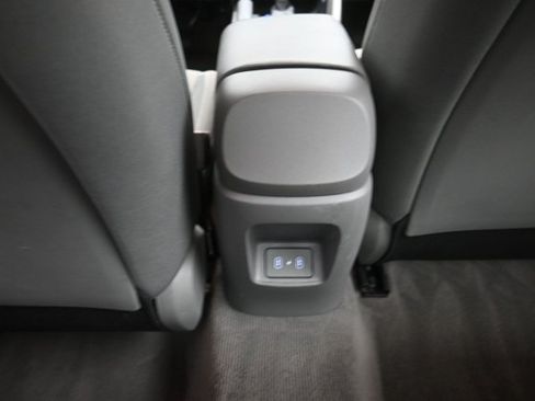 Used 2024 Hyundai Elantra SEL FWD image 23