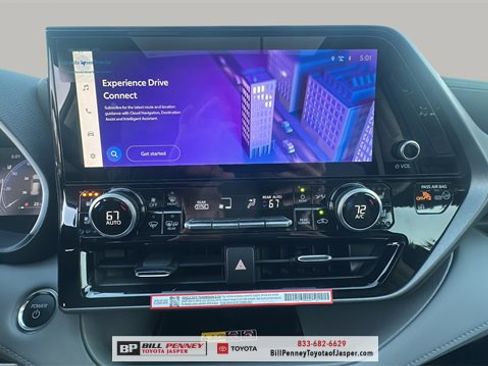 New 2026 Toyota Highlander Limited image 15